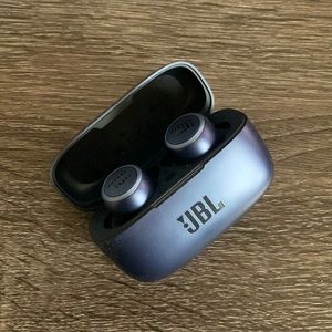 JBL LIVE300 TWS Bluetooth Earbuds